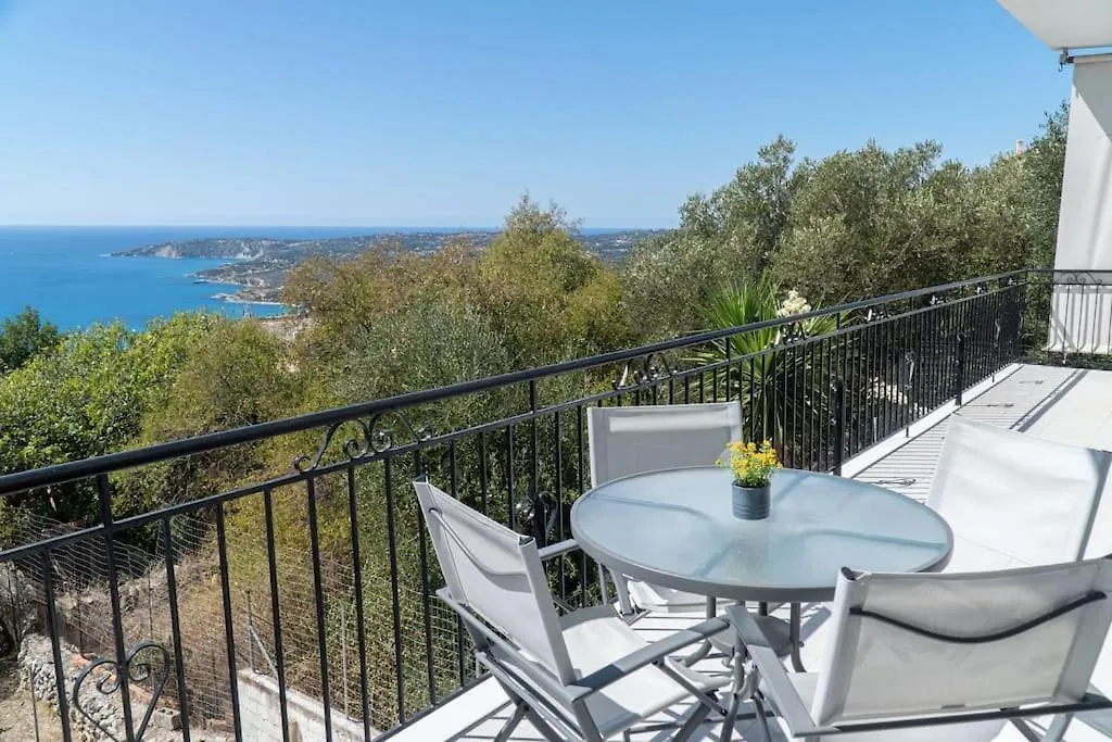 Holiday home Come And Sea Apartment Vlachata